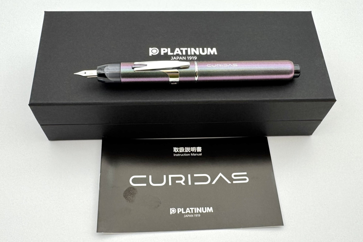 PlatinumCuridasStoneLabradoriteBlueRetractableFP_B